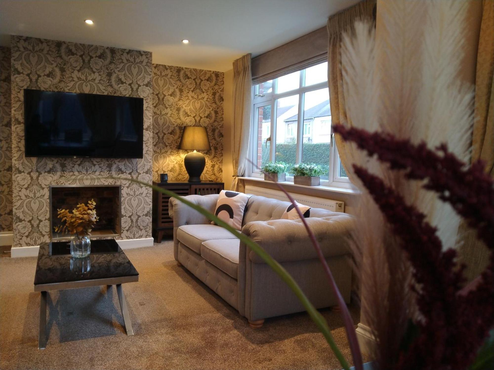 Willa Sirius House - Sleeps 7, Driveway, Garden Crewe Zewnętrze zdjęcie
