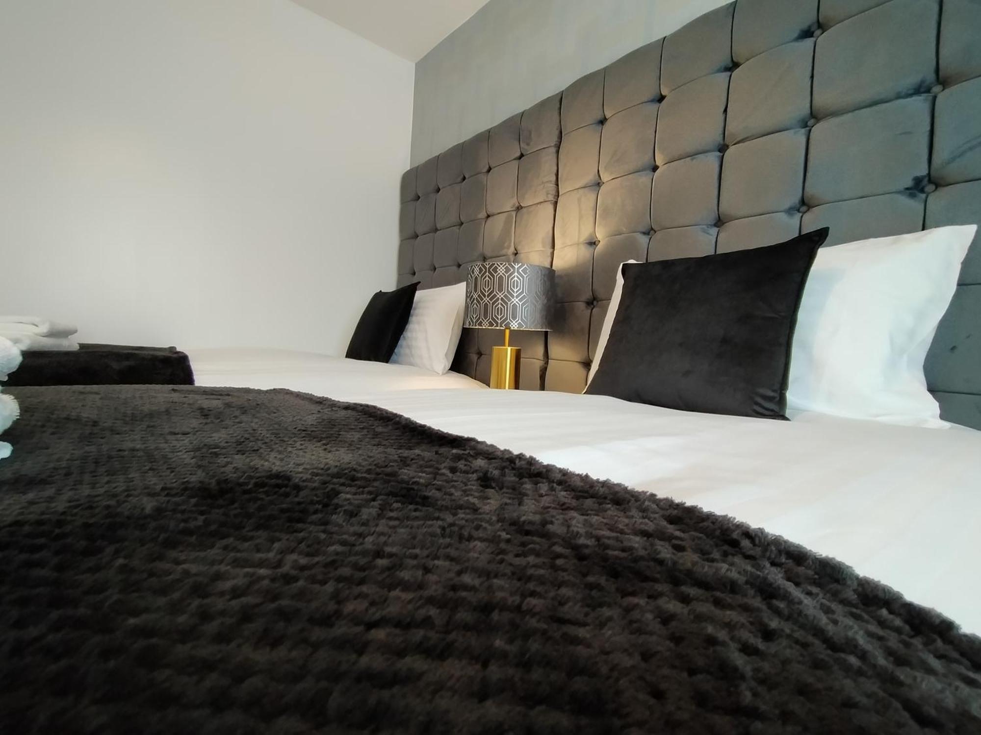 Willa Sirius House - Sleeps 7, Driveway, Garden Crewe Zewnętrze zdjęcie